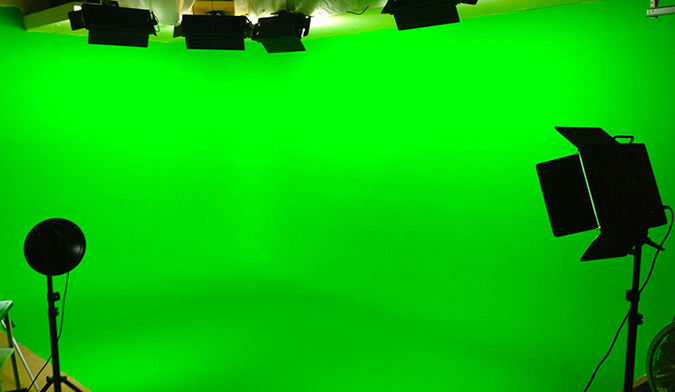 EXPLORING THE MAGIC OF CHROMA KEY AND GREEN SCREEN EFFECTS